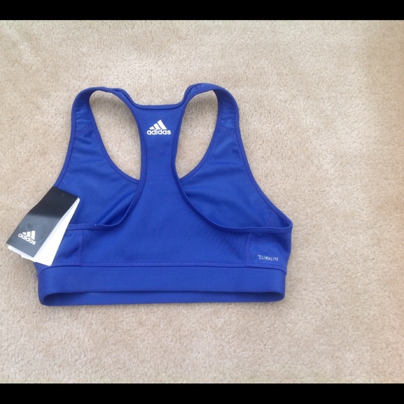NWT Adidas Women's Sports Bra - Picture 3 of 3